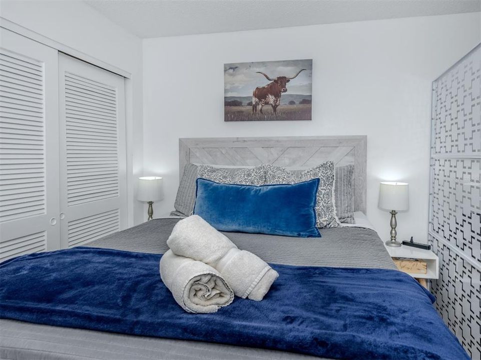 待售: $143,000 (1 贝兹, 1 浴室, 403 平方英尺)