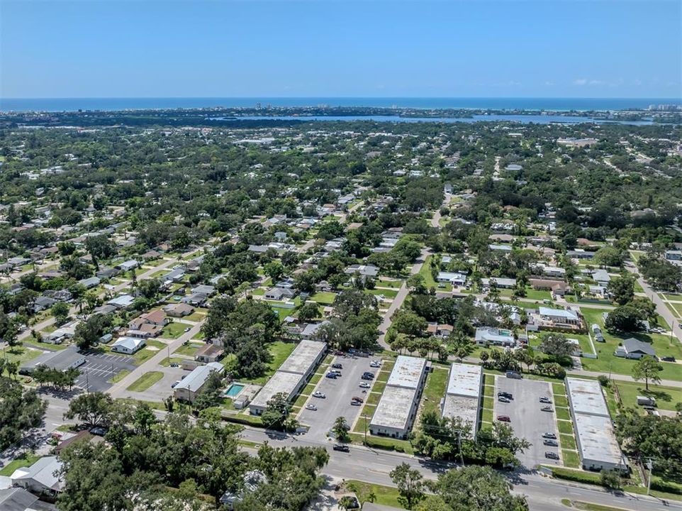 待售: $143,000 (1 贝兹, 1 浴室, 403 平方英尺)