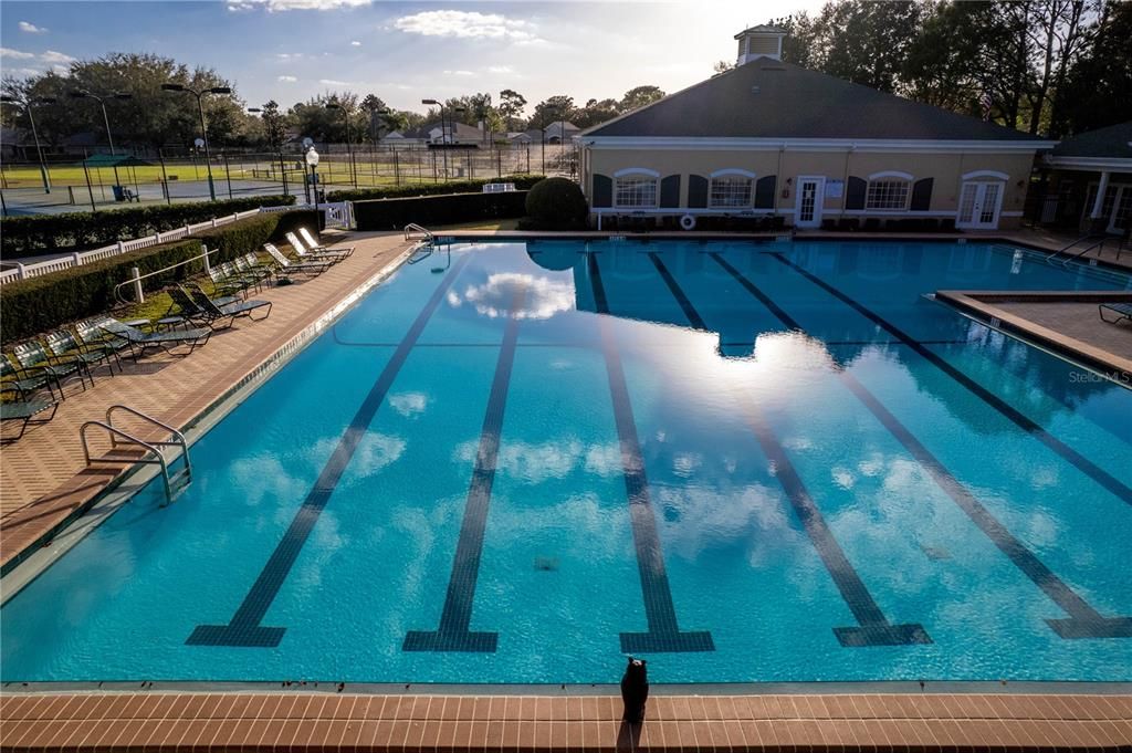 Под контрактом: $560,000 (3 спален, 3 ванн, 2837 Квадратных фут)