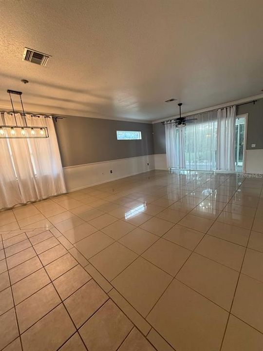 For Rent: $1,950 (3 beds, 2 baths, 1844 Square Feet)