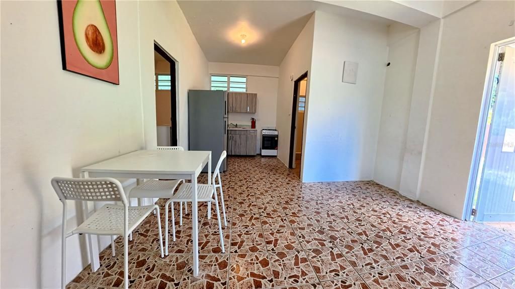 For Sale: $399,000 (6 beds, 3 baths, 3725 Square Feet)