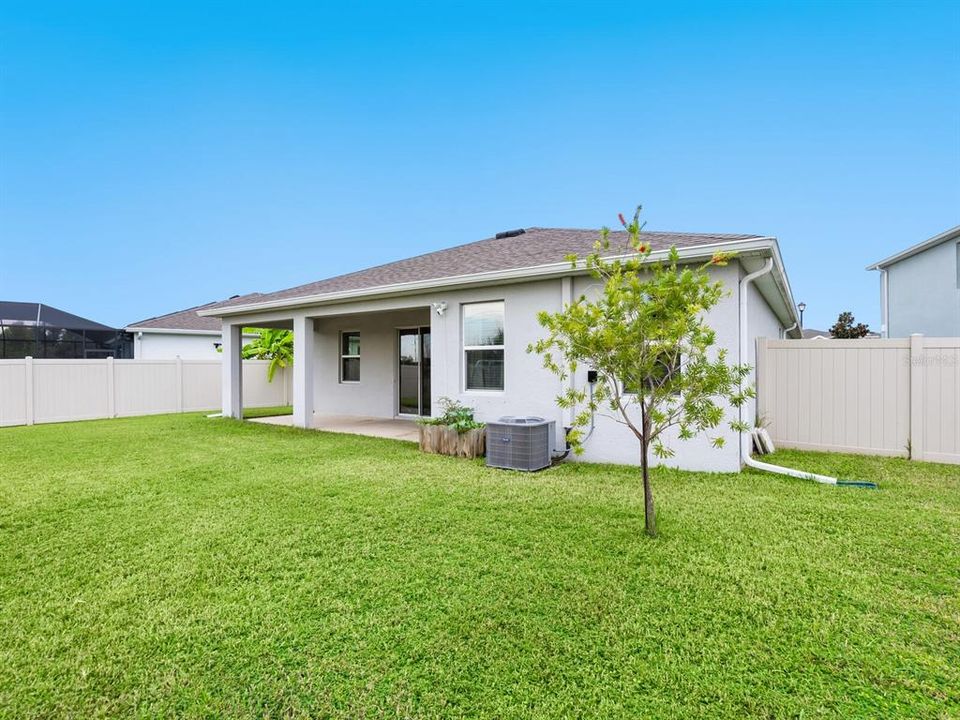 Active With Contract: $500,000 (4 beds, 2 baths, 2051 Square Feet)