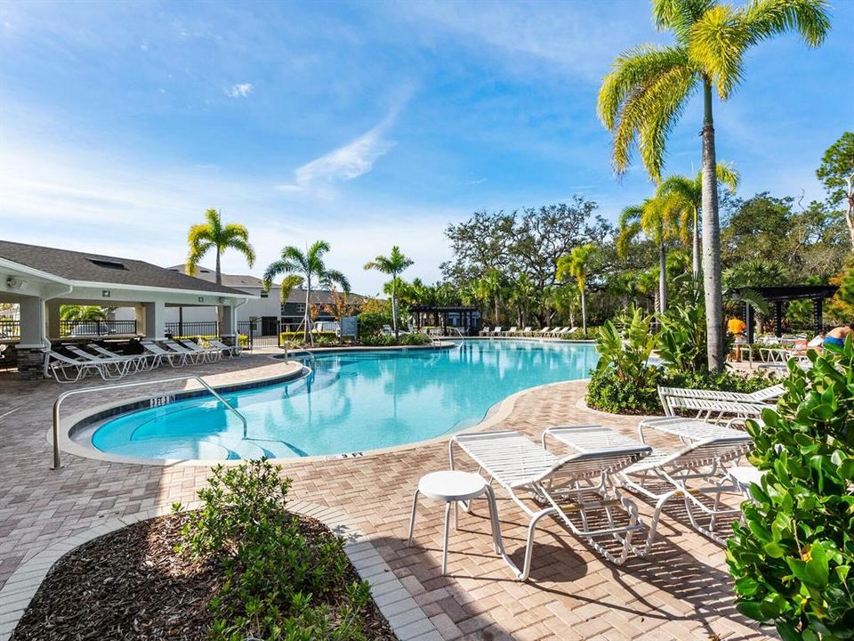 Active With Contract: $500,000 (4 beds, 2 baths, 2051 Square Feet)