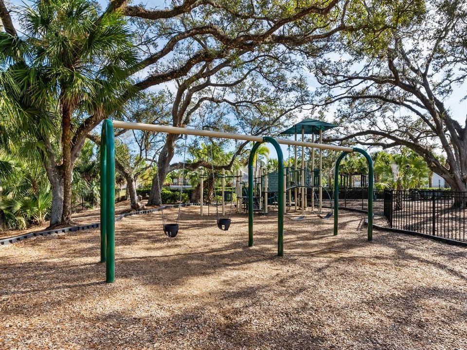 Active With Contract: $500,000 (4 beds, 2 baths, 2051 Square Feet)