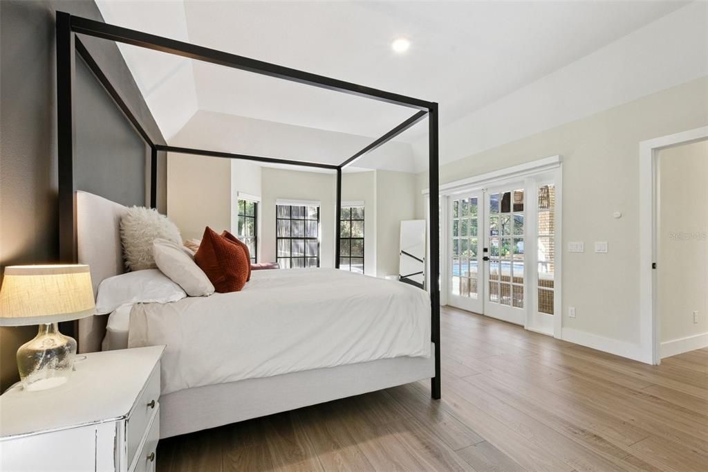 Active With Contract: $1,050,000 (5 beds, 3 baths, 3308 Square Feet)