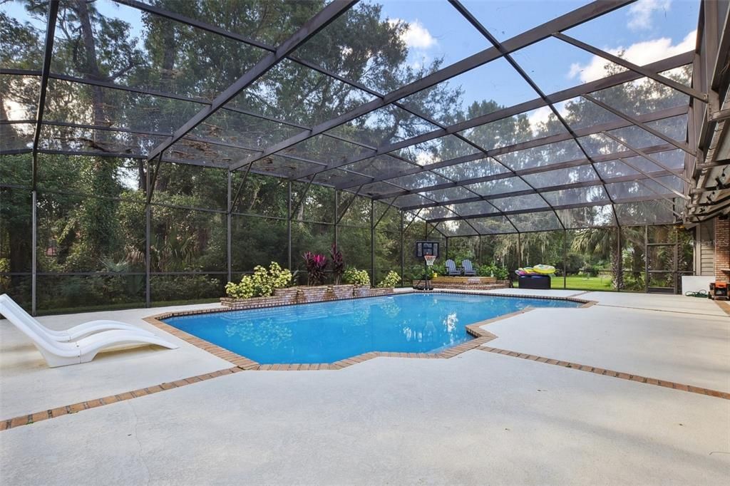 Active With Contract: $1,050,000 (5 beds, 3 baths, 3308 Square Feet)