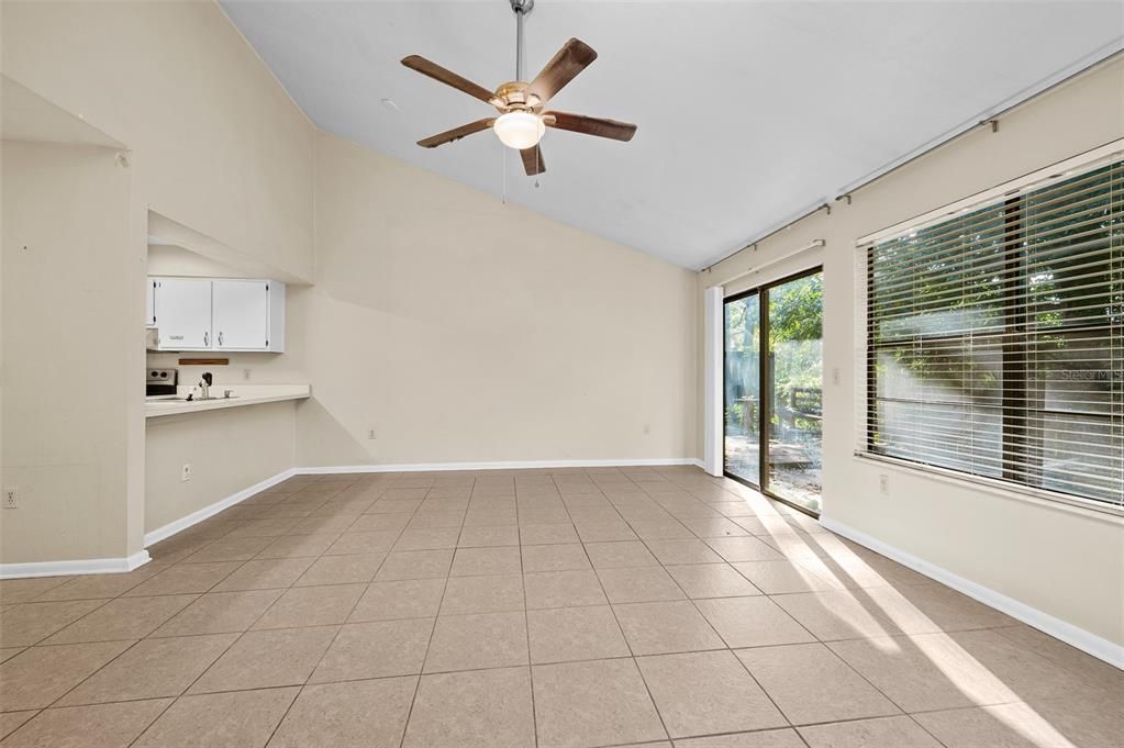 En Venta: $211,000 (3 camas, 2 baños, 1321 Pies cuadrados)