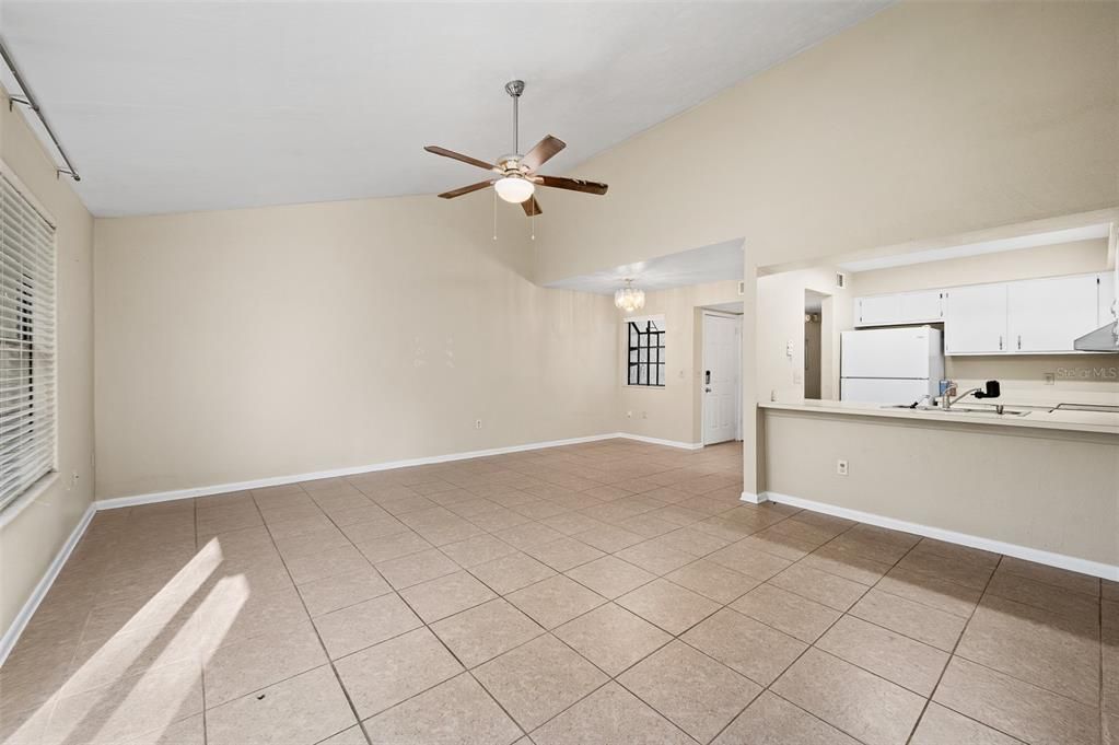 En Venta: $211,000 (3 camas, 2 baños, 1321 Pies cuadrados)