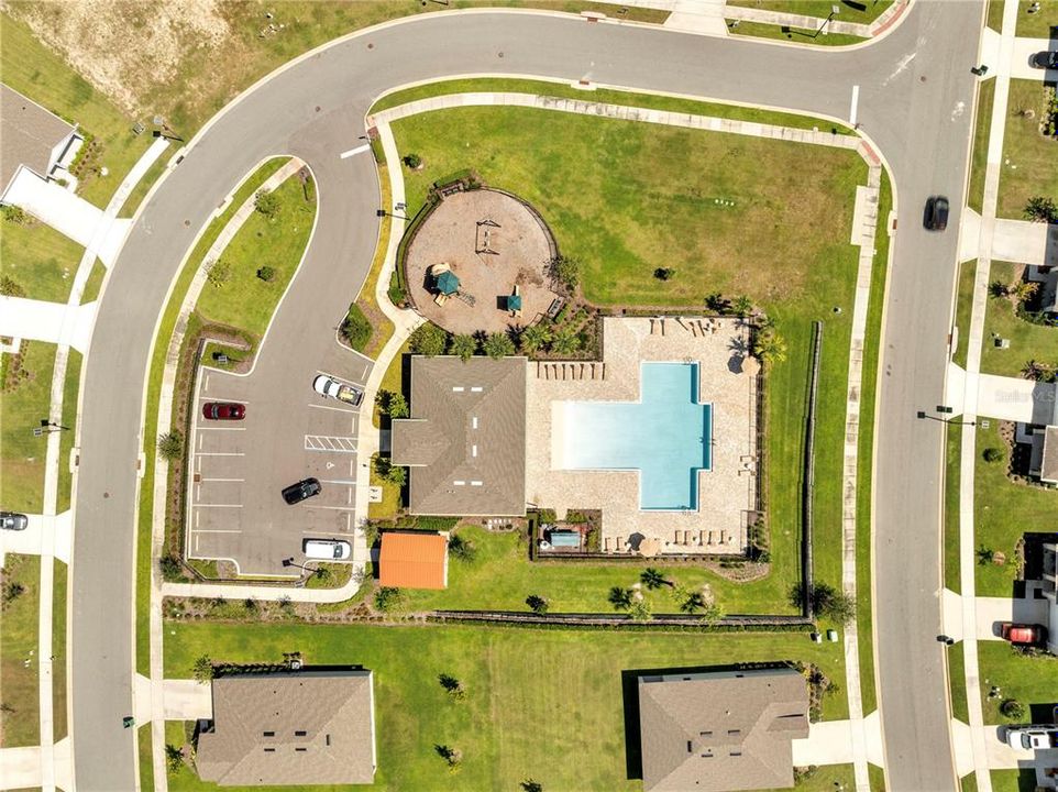 待售: $392,990 (4 贝兹, 2 浴室, 1617 平方英尺)