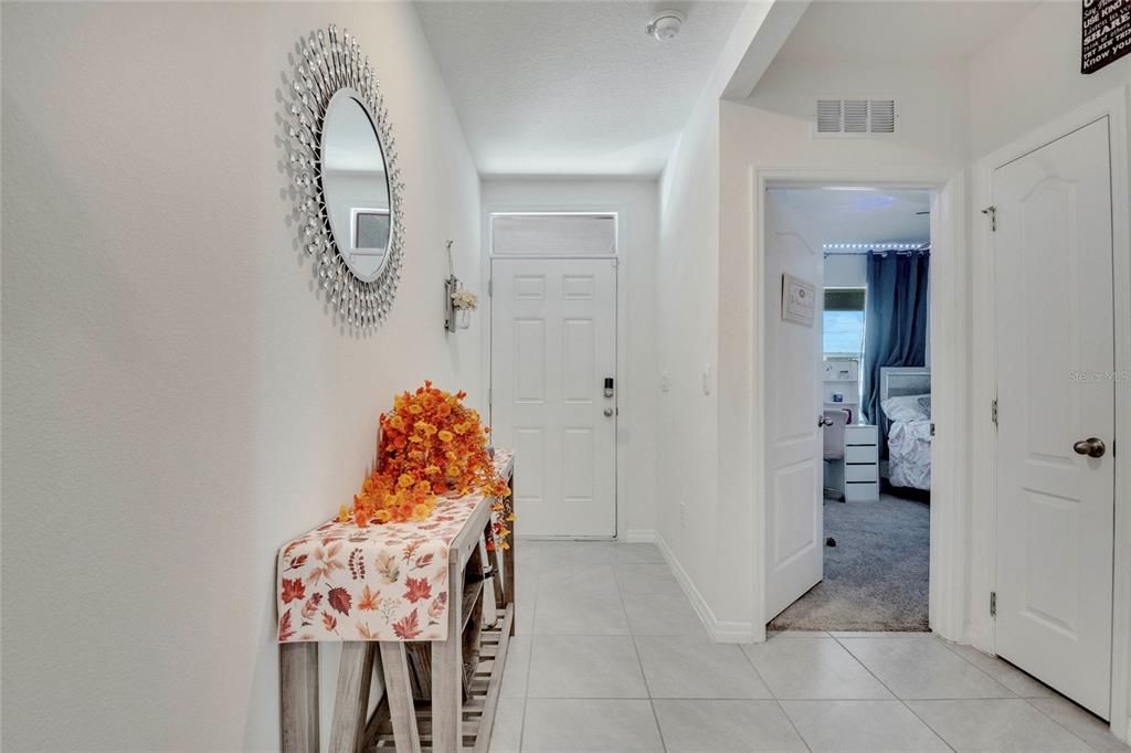 待售: $392,990 (4 贝兹, 2 浴室, 1617 平方英尺)