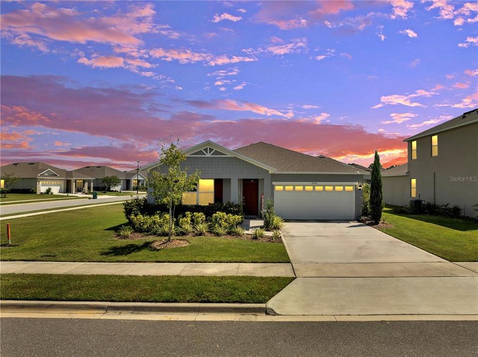 待售: $392,990 (4 贝兹, 2 浴室, 1617 平方英尺)