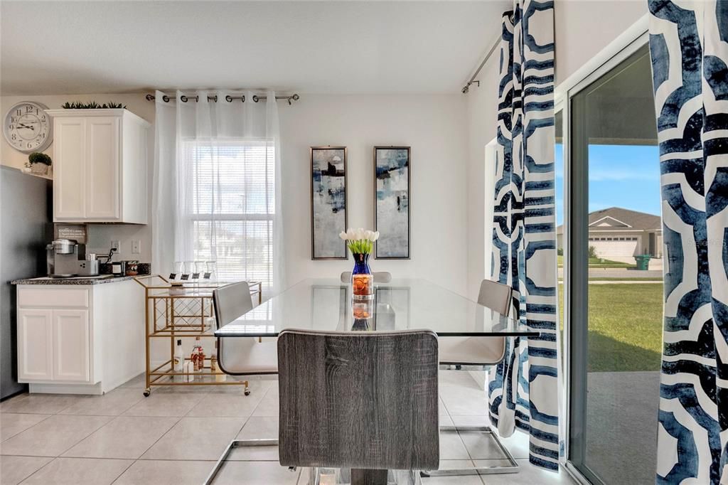 待售: $392,990 (4 贝兹, 2 浴室, 1617 平方英尺)