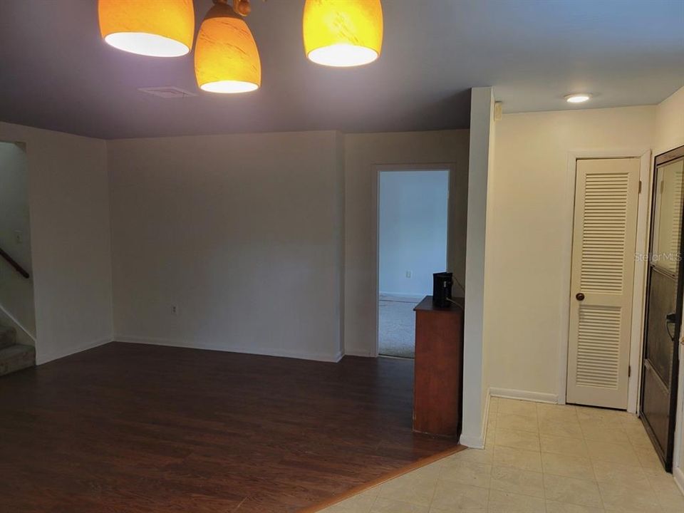 На продажу: $175,000 (3 спален, 2 ванн, 1272 Квадратных фут)