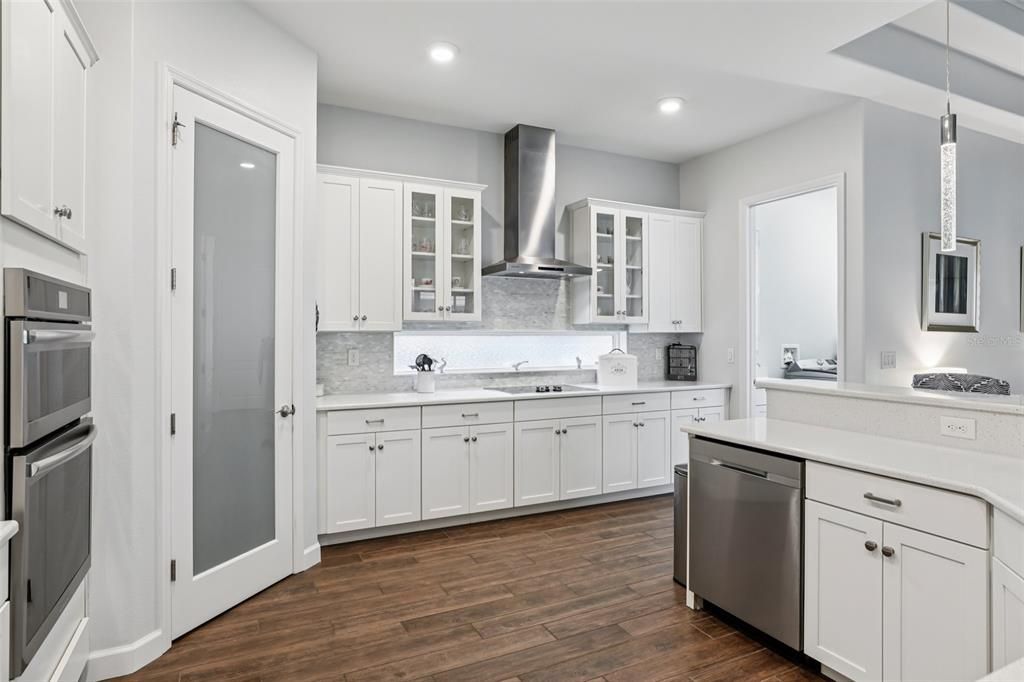 待售: $765,000 (4 贝兹, 3 浴室, 2681 平方英尺)