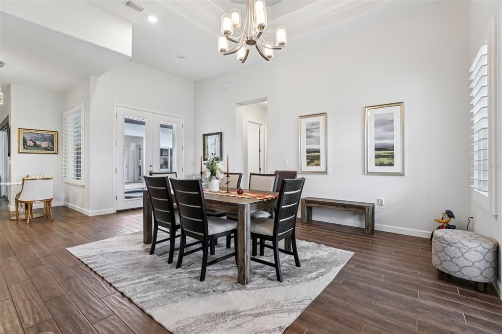 待售: $765,000 (4 贝兹, 3 浴室, 2681 平方英尺)