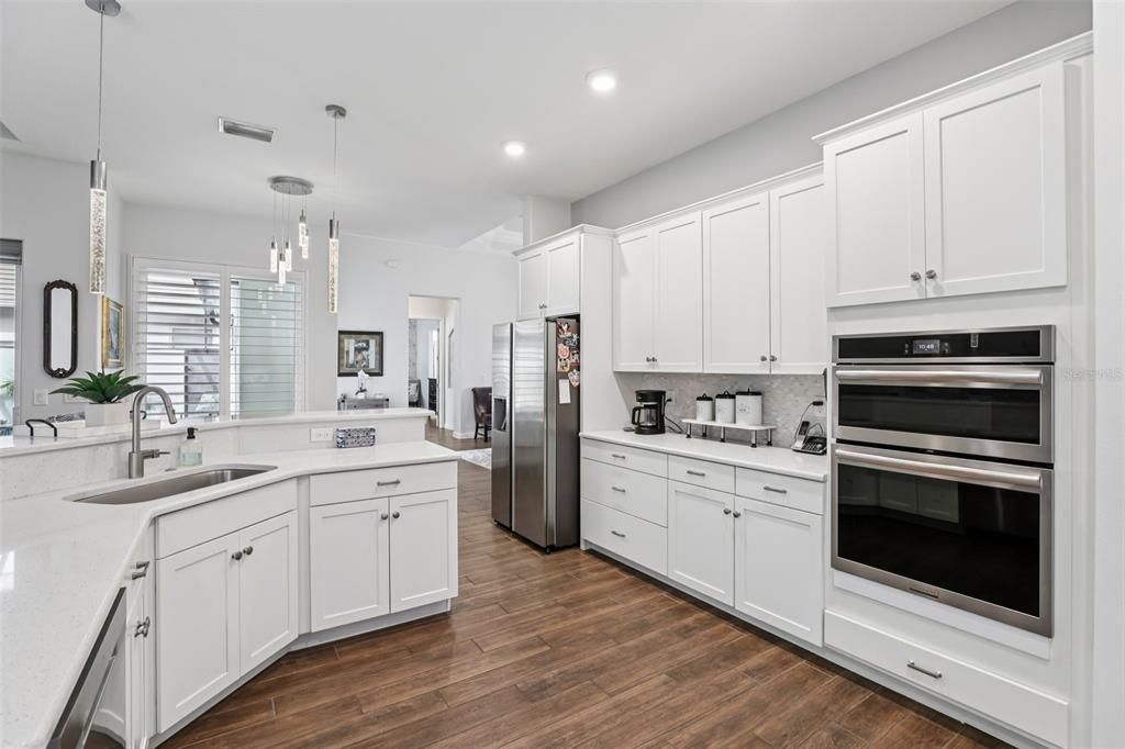 待售: $765,000 (4 贝兹, 3 浴室, 2681 平方英尺)