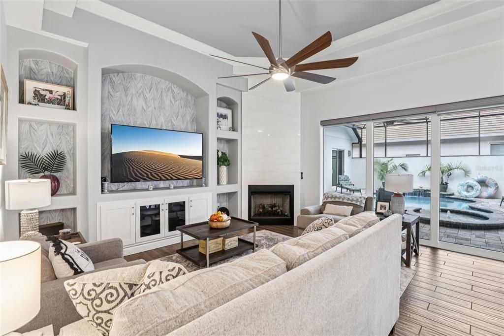 待售: $765,000 (4 贝兹, 3 浴室, 2681 平方英尺)