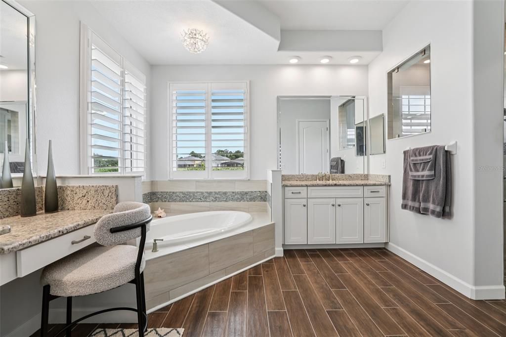 待售: $765,000 (4 贝兹, 3 浴室, 2681 平方英尺)