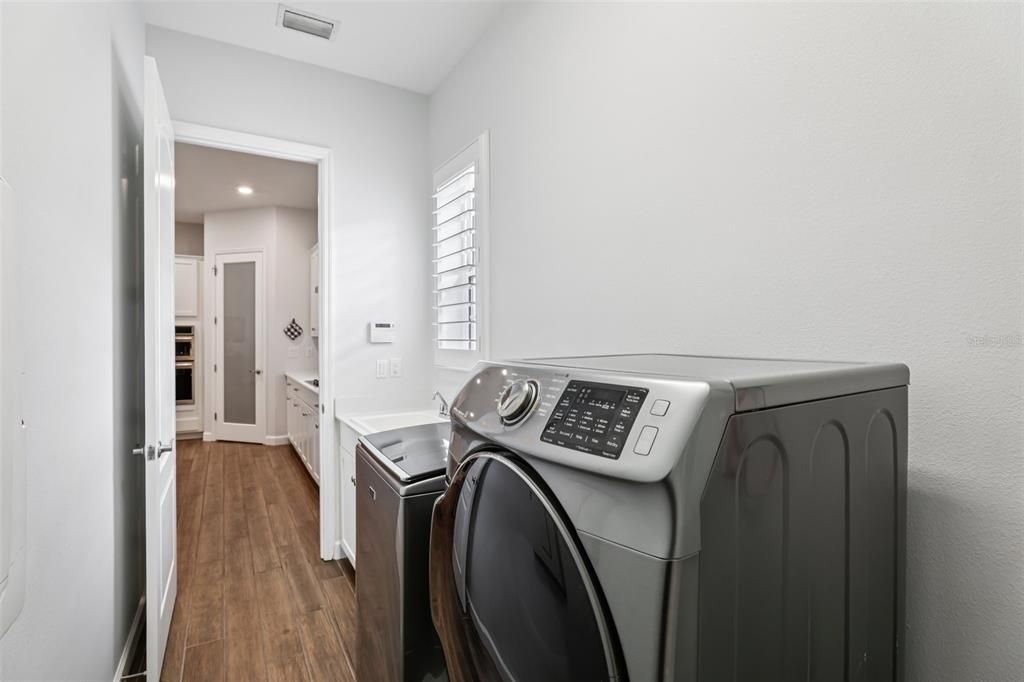 待售: $765,000 (4 贝兹, 3 浴室, 2681 平方英尺)