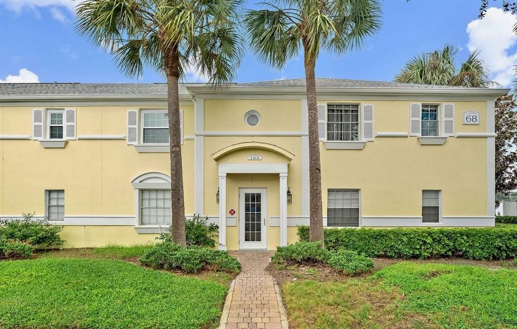 合同活跃: $249,000 (1 贝兹, 1 浴室, 668 平方英尺)