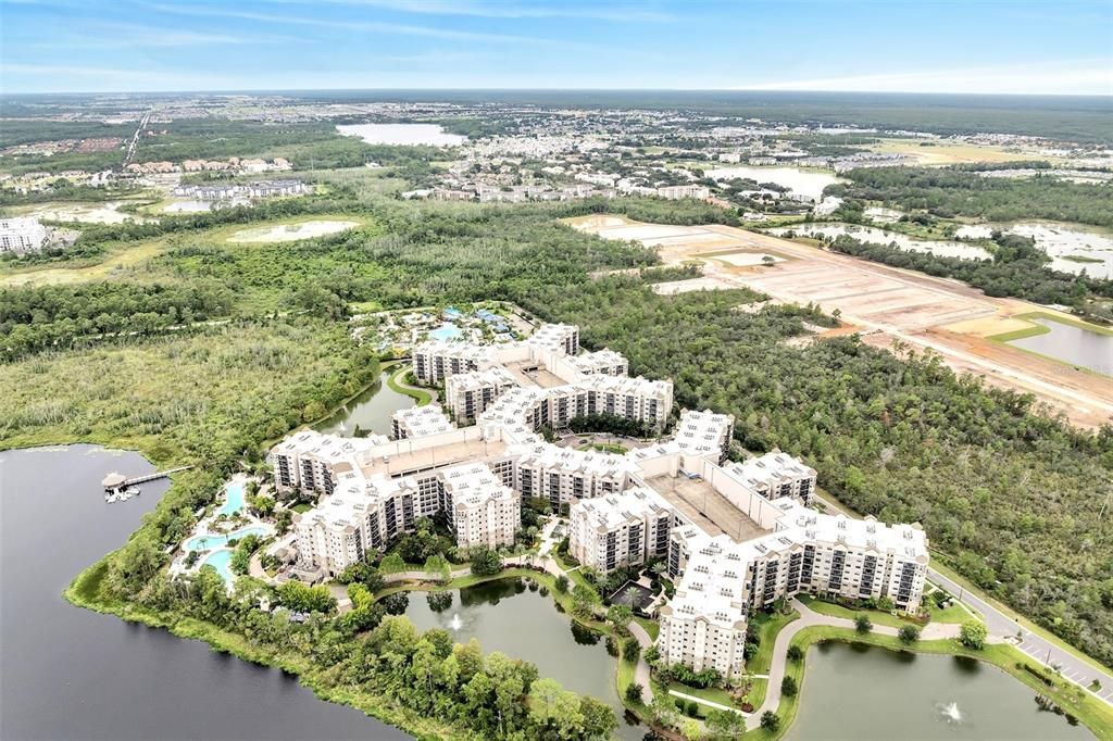 Под контрактом: $179,900 (2 спален, 2 ванн, 1375 Квадратных фут)