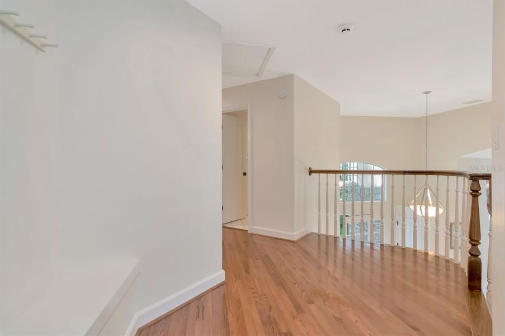 На продажу: $950,000 (6 спален, 4 ванн, 4161 Квадратных фут)