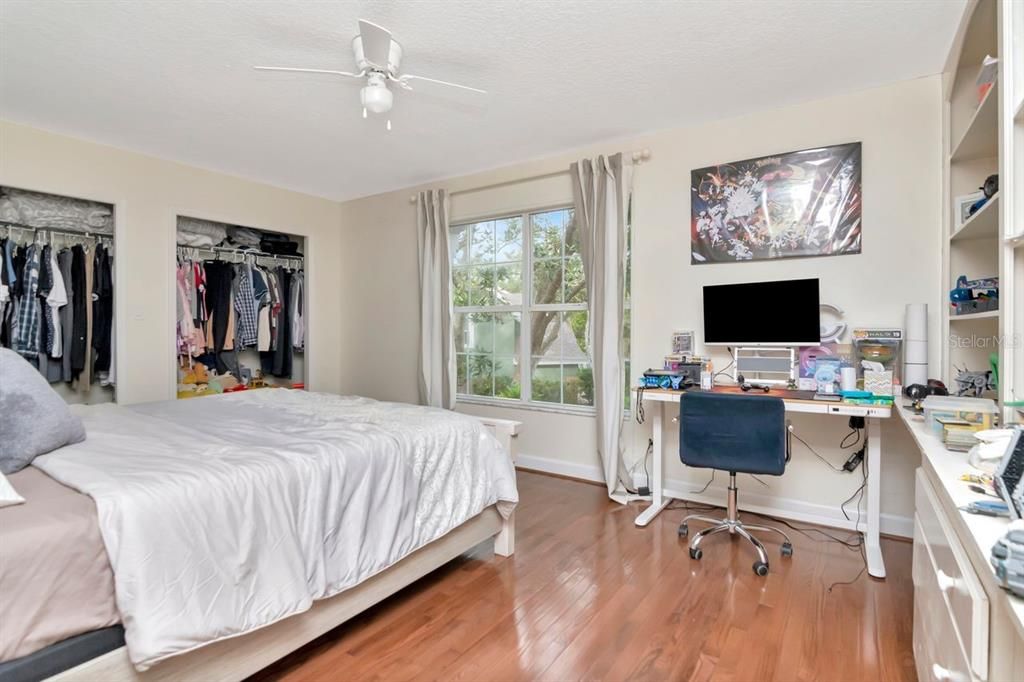 На продажу: $950,000 (6 спален, 4 ванн, 4161 Квадратных фут)