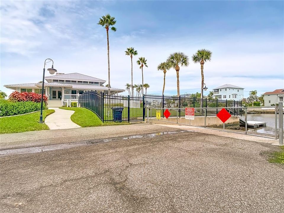 待售: $329,999 (2 贝兹, 2 浴室, 874 平方英尺)