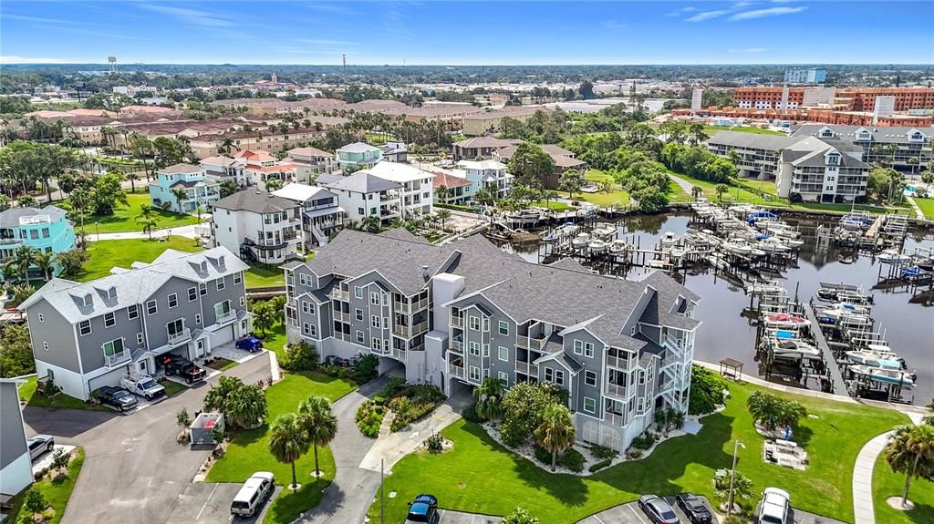 待售: $329,999 (2 贝兹, 2 浴室, 874 平方英尺)