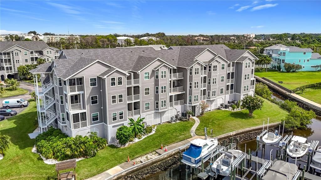 待售: $329,999 (2 贝兹, 2 浴室, 874 平方英尺)