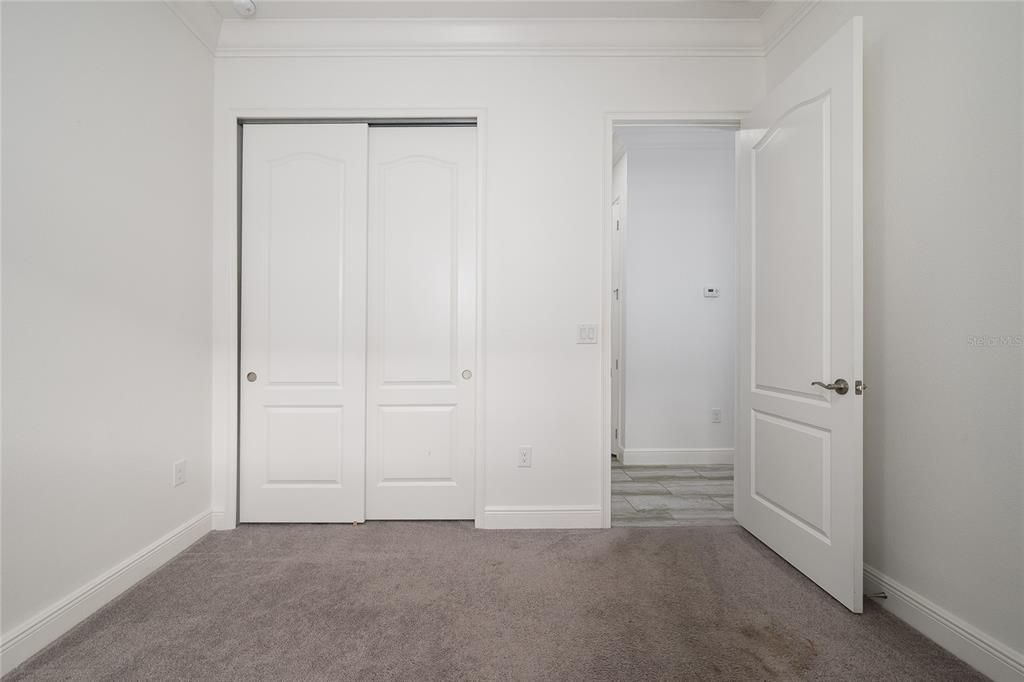 For Sale: $299,999 (2 beds, 2 baths, 1464 Square Feet)