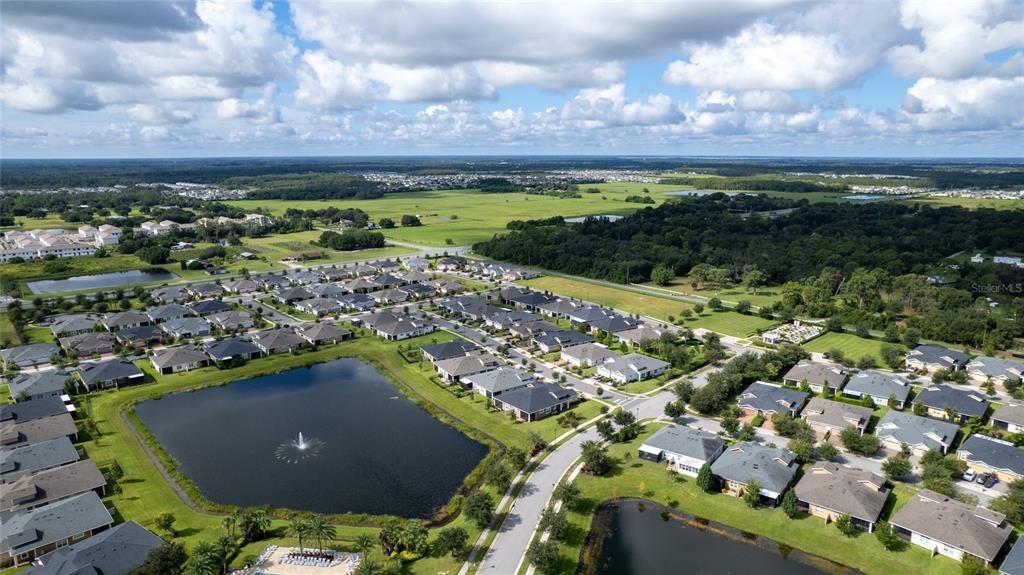 For Sale: $299,999 (2 beds, 2 baths, 1464 Square Feet)