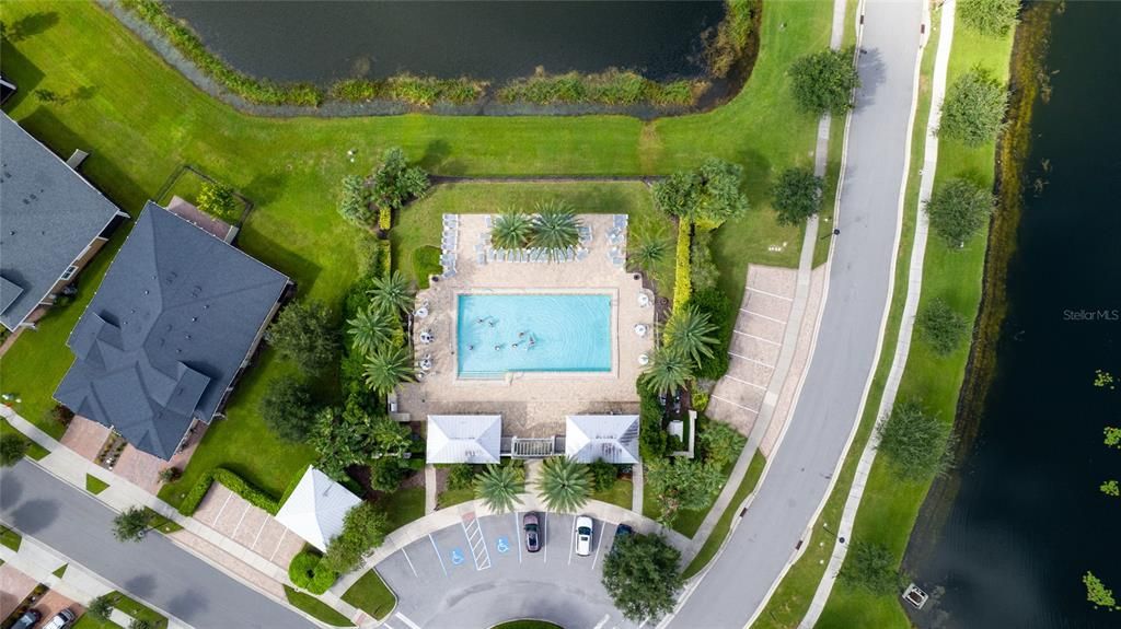 For Sale: $299,999 (2 beds, 2 baths, 1464 Square Feet)