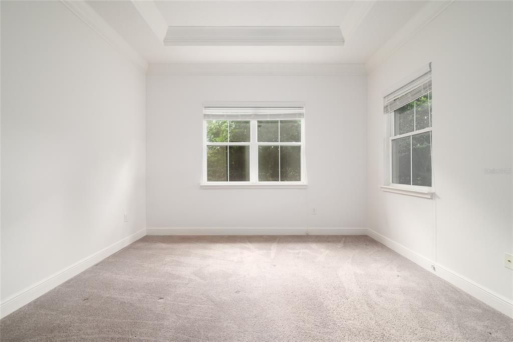 For Sale: $299,999 (2 beds, 2 baths, 1464 Square Feet)