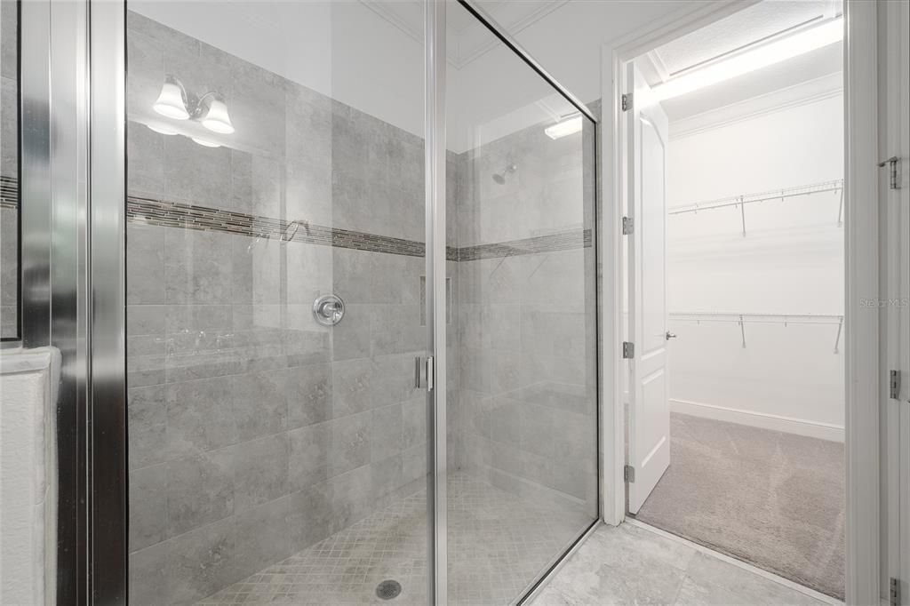 For Sale: $299,999 (2 beds, 2 baths, 1464 Square Feet)