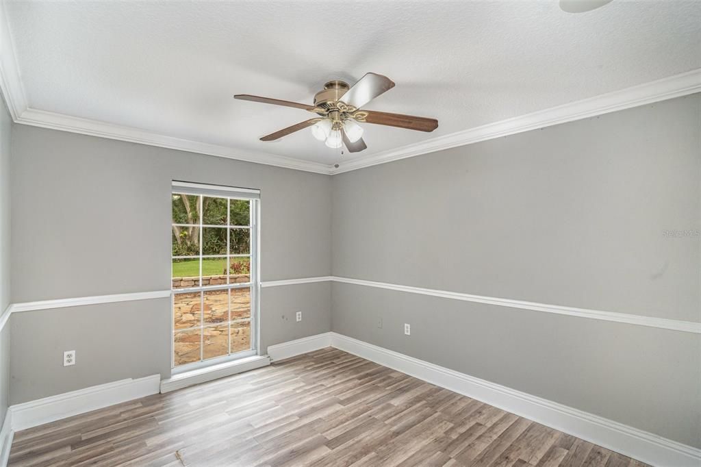 Activo con contrato: $425,000 (3 camas, 2 baños, 2912 Pies cuadrados)