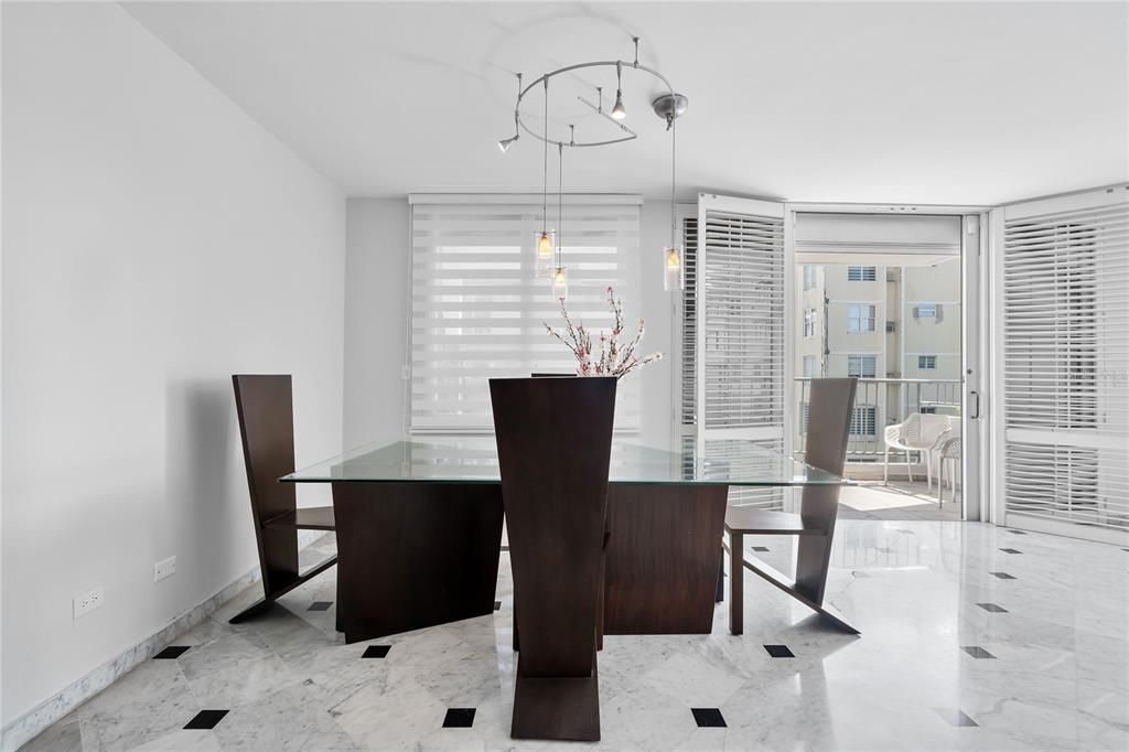 待售: $1,350,000 (3 贝兹, 3 浴室, 3030 平方英尺)