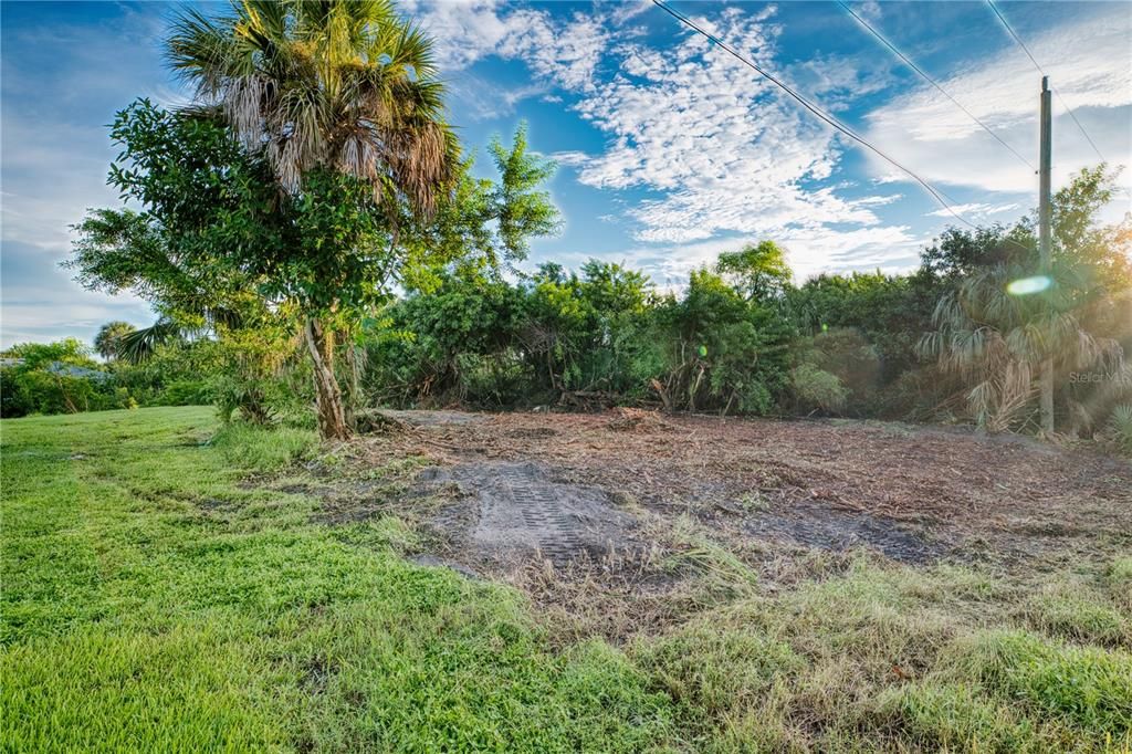 待售: $109,000 (0.23 acres)