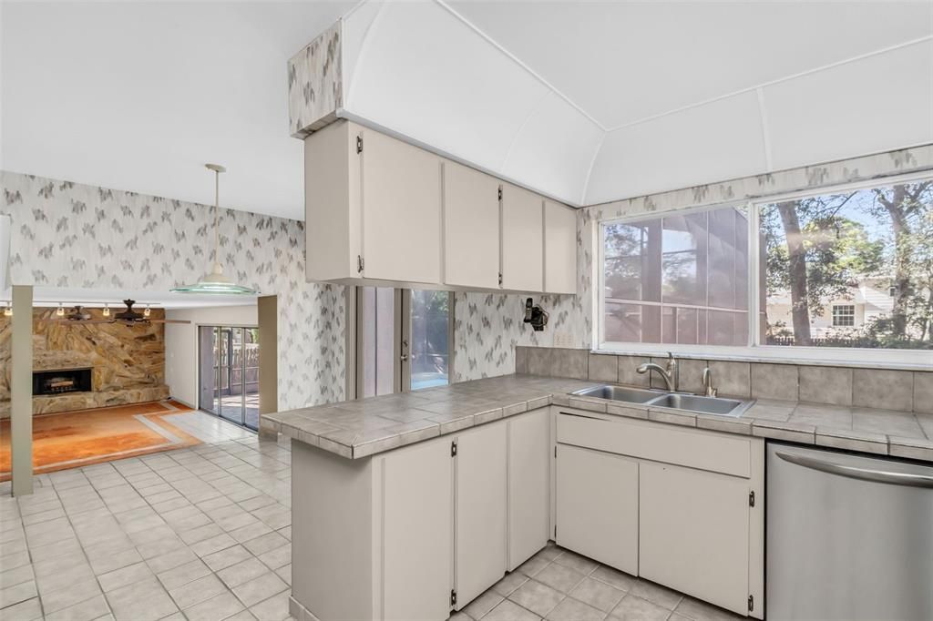 待售: $699,000 (3 贝兹, 3 浴室, 2780 平方英尺)