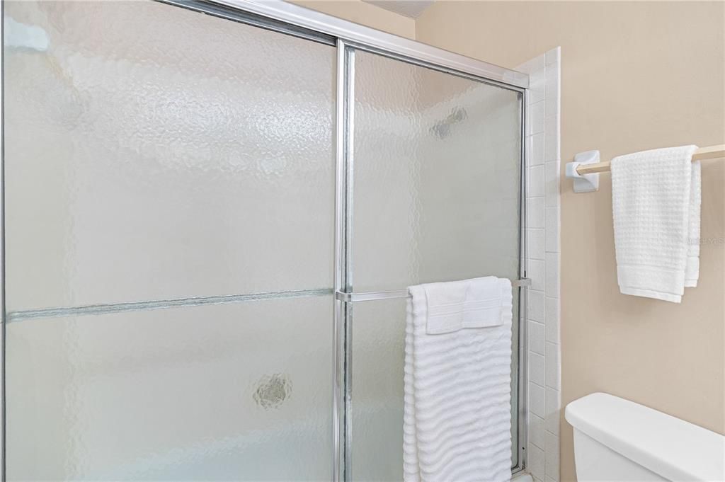 待售: $119,900 (2 贝兹, 2 浴室, 1085 平方英尺)