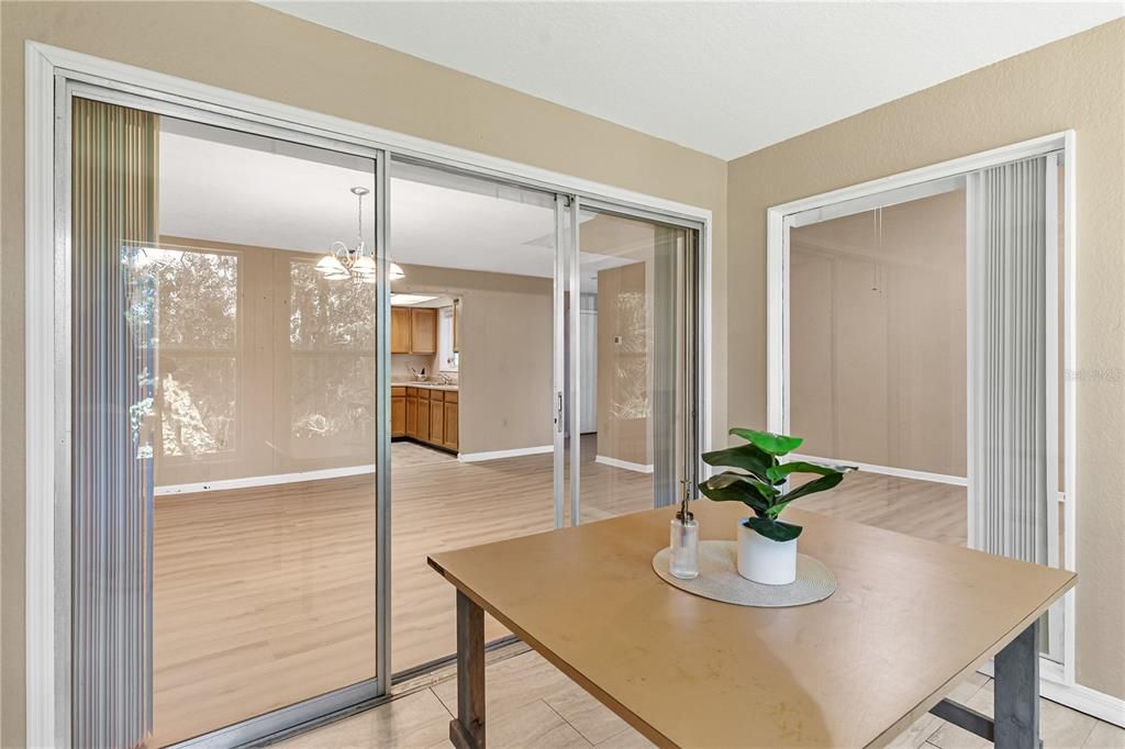 待售: $119,900 (2 贝兹, 2 浴室, 1085 平方英尺)