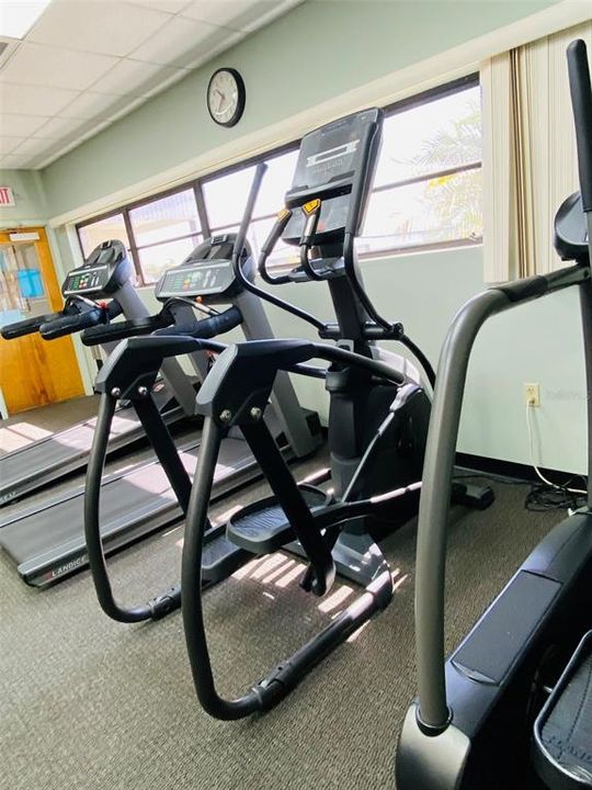 出租: $1,750 (3 贝兹, 2 浴室, 980 平方英尺)