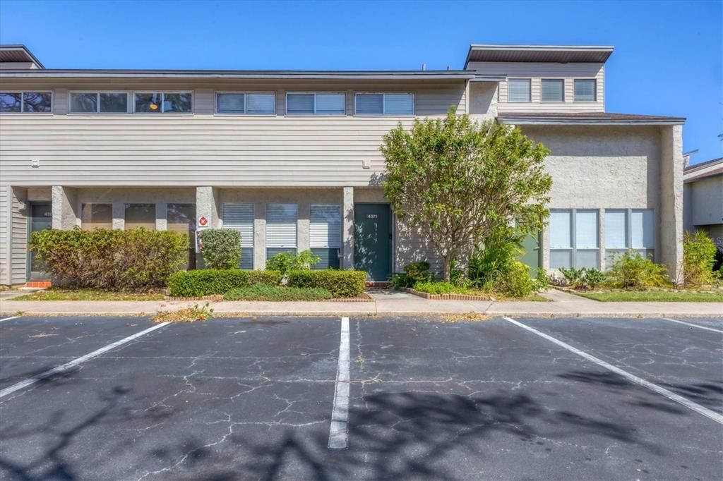 For Sale: $195,000 (2 beds, 2 baths, 1203 Square Feet)