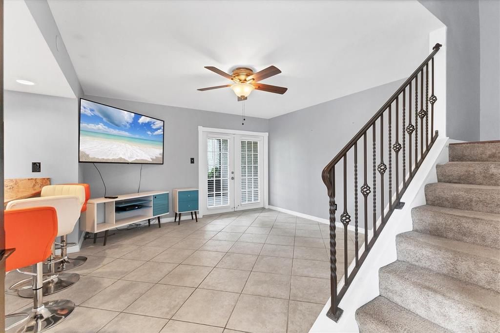 For Sale: $195,000 (2 beds, 2 baths, 1203 Square Feet)