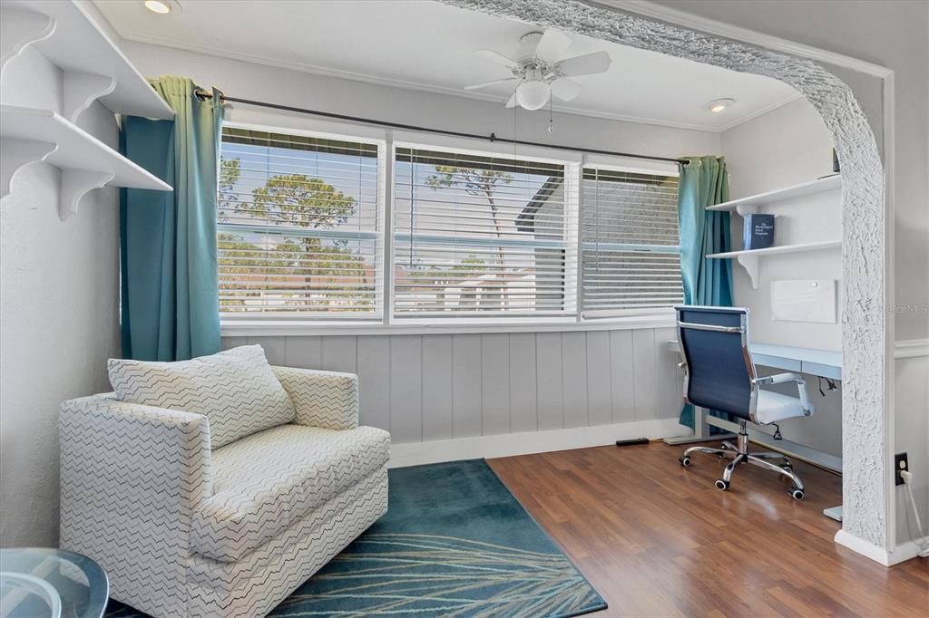 For Sale: $195,000 (2 beds, 2 baths, 1203 Square Feet)