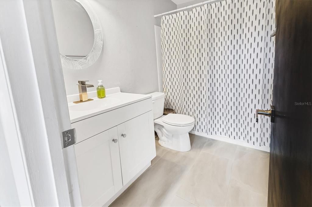 For Sale: $195,000 (2 beds, 2 baths, 1203 Square Feet)