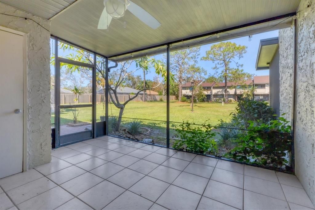 For Sale: $195,000 (2 beds, 2 baths, 1203 Square Feet)