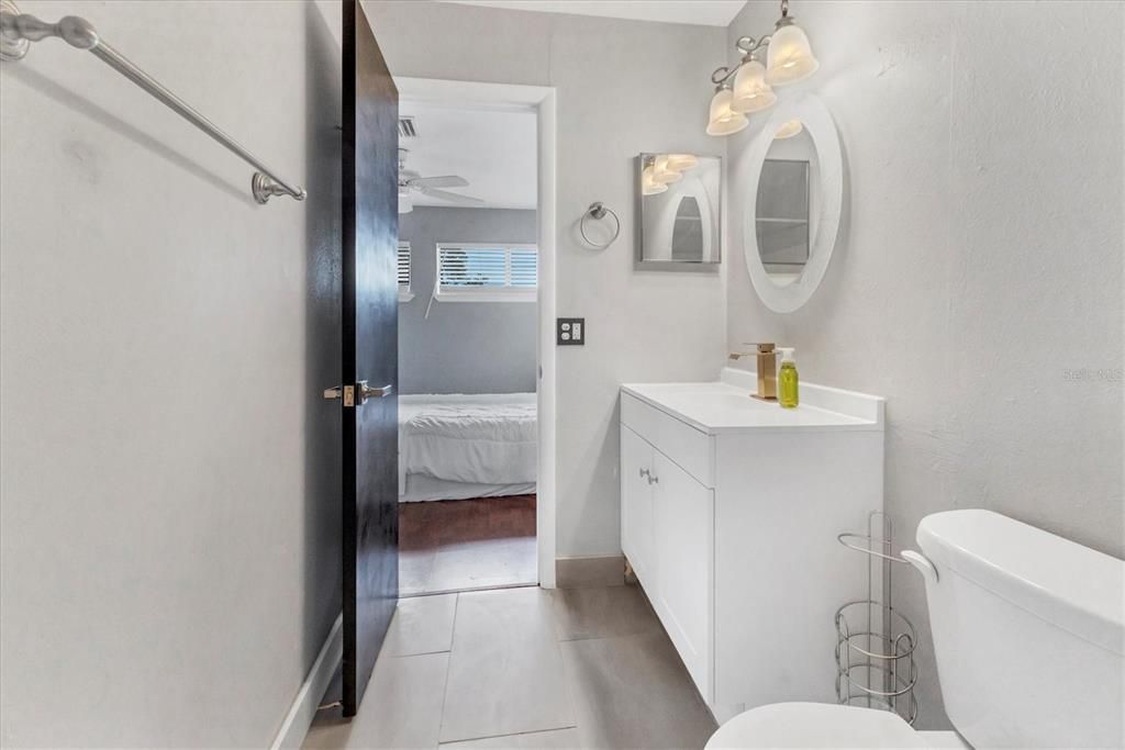 For Sale: $195,000 (2 beds, 2 baths, 1203 Square Feet)