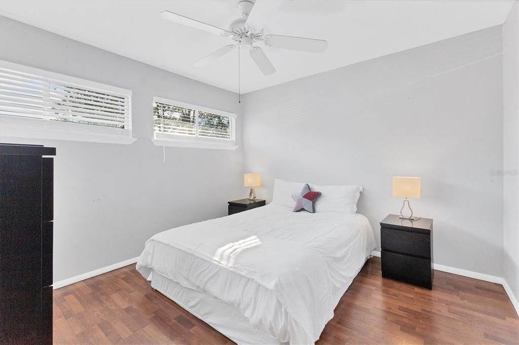 For Sale: $195,000 (2 beds, 2 baths, 1203 Square Feet)