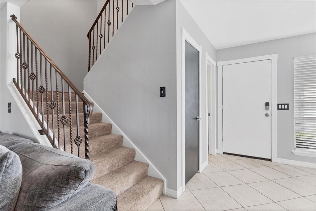 For Sale: $195,000 (2 beds, 2 baths, 1203 Square Feet)